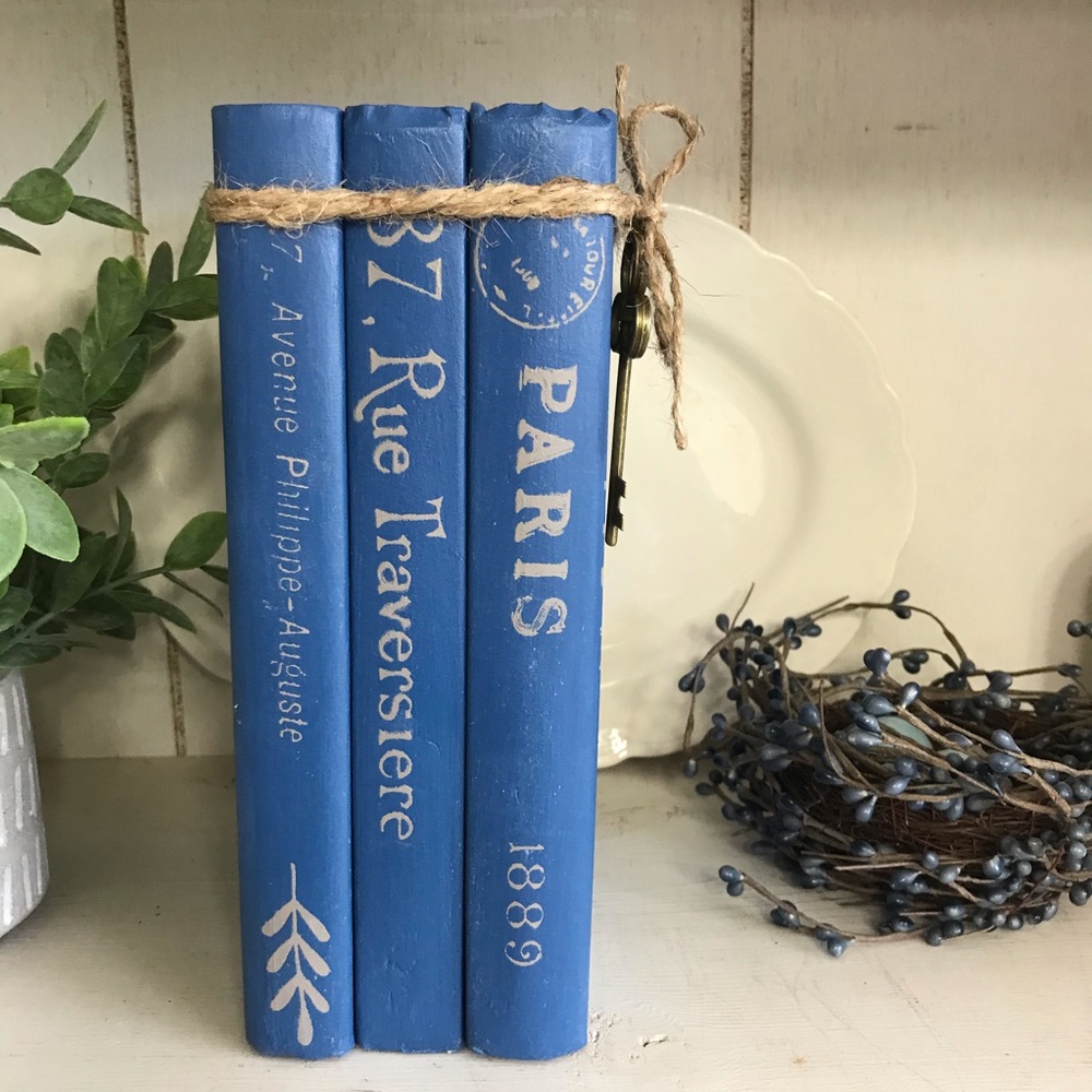 Handcrafted Distressed Stack Books - Picture 6 of 8